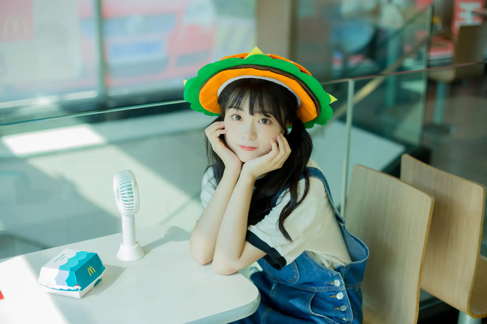 [YITUYU] 2022.08.31 Vol.1835 – Today I am a cute burger Cute bubbles#[36P]-28